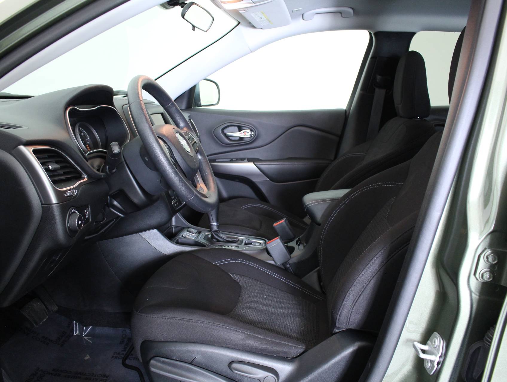 Florida Fine Cars - Used JEEP CHEROKEE 2019 MIAMI LATITUDE