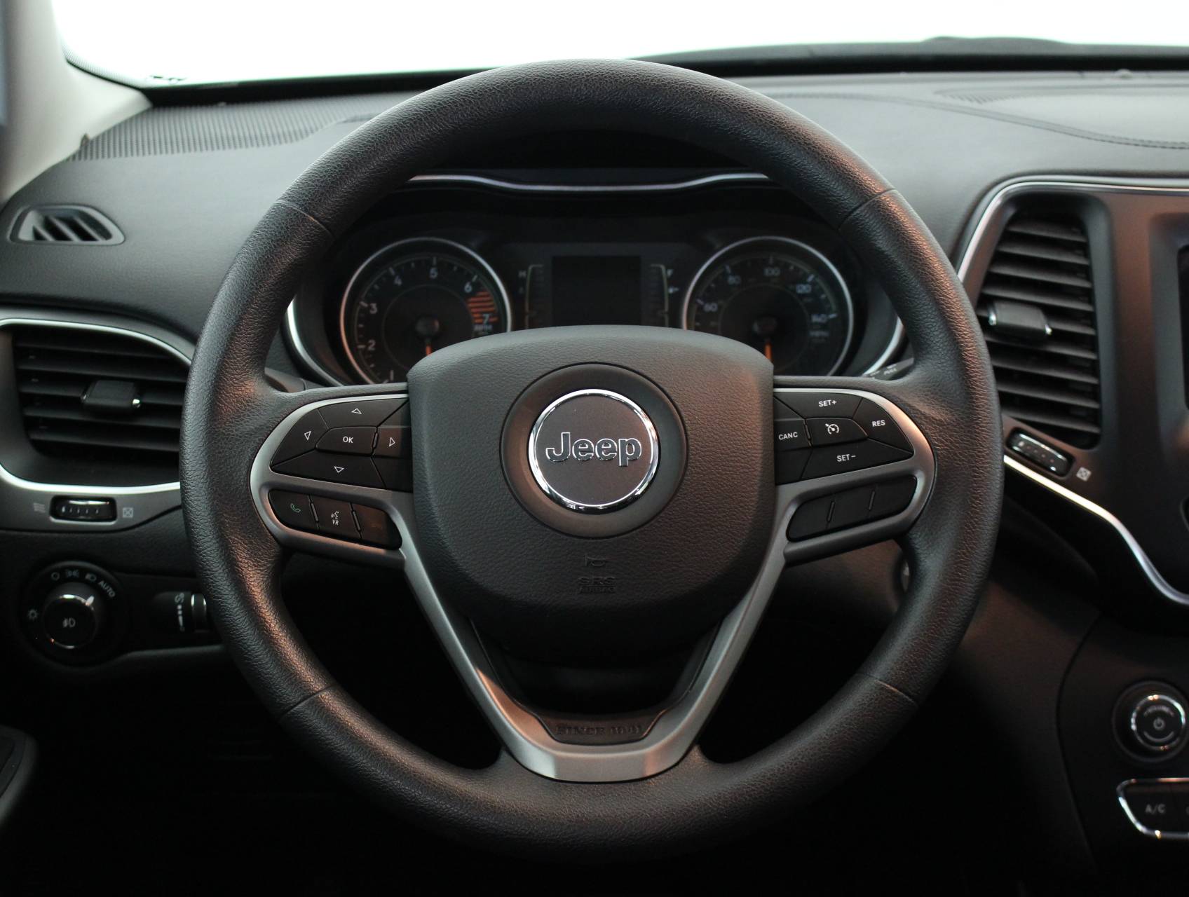 Florida Fine Cars - Used JEEP CHEROKEE 2019 MIAMI LATITUDE