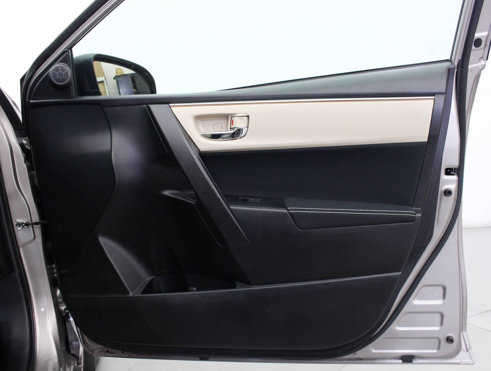 Florida Fine Cars - Used TOYOTA COROLLA 2016 MIAMI Le