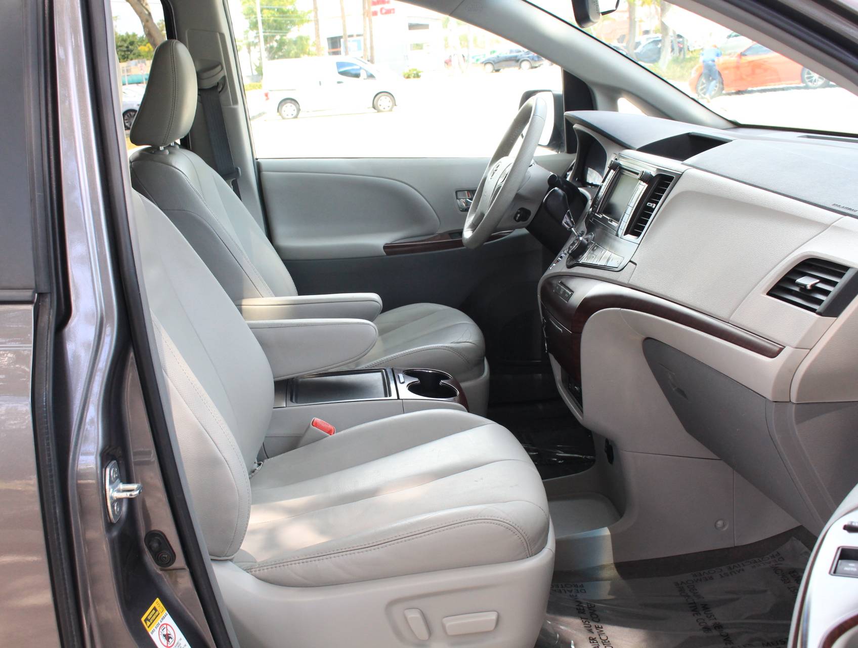 Florida Fine Cars - Used TOYOTA SIENNA 2013 WEST PALM XLE