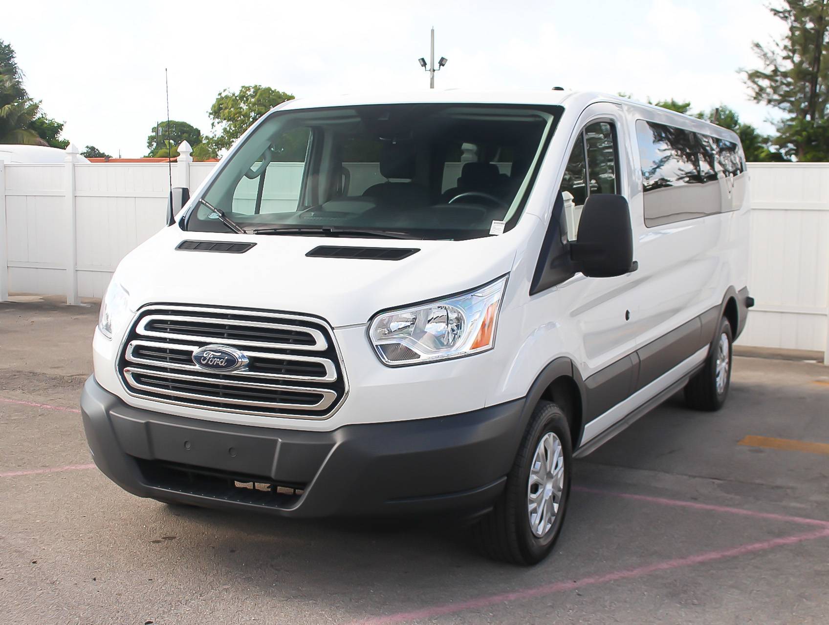 Florida Fine Cars - Used FORD TRANSIT WAGON 2017 HOLLYWOOD Xlt Transit Wagon