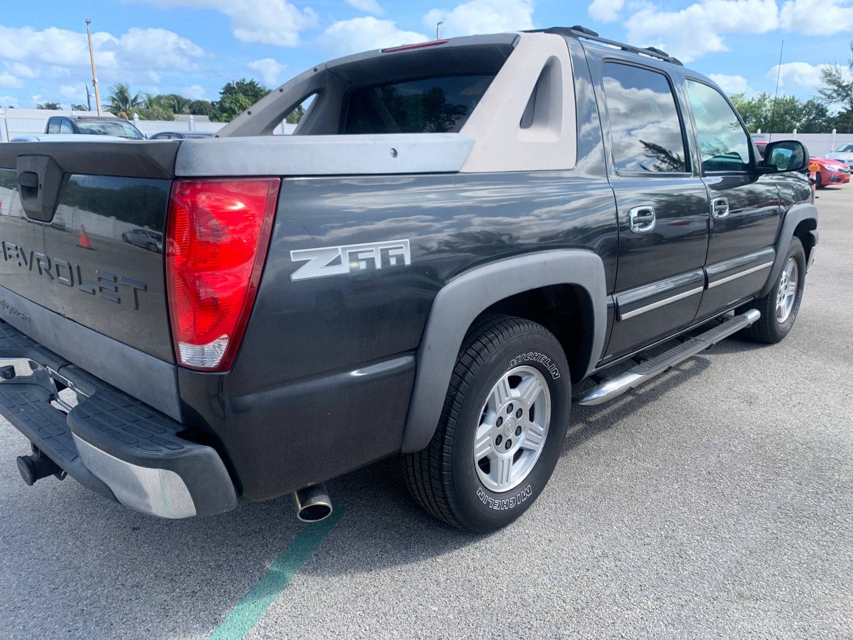 Florida Fine Cars - Used Chevrolet Avalanche 2004 MIAMI Z66