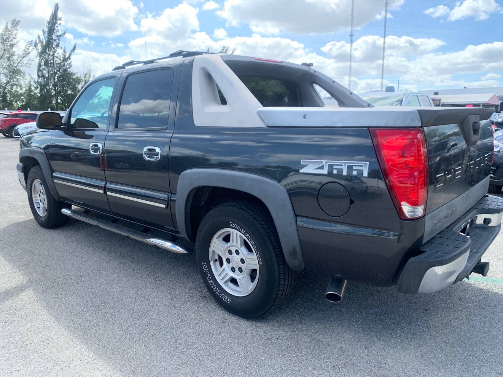Florida Fine Cars - Used Chevrolet Avalanche 2004 MIAMI Z66