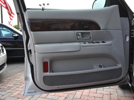 Florida Fine Cars - Used MERCURY GRAND MARQUIS 2005 HOLLYWOOD LS