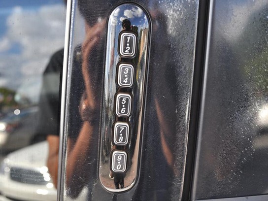 Florida Fine Cars - Used MERCURY MOUNTAINEER 2003 HOLLYWOOD 2WD