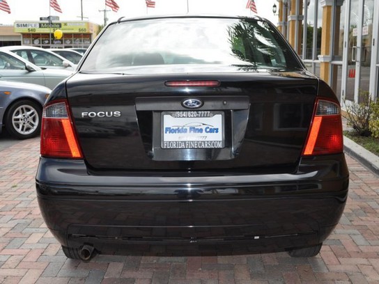 Used 2007 FORD FOCUS ZX4 S for sale in HOLLYWOOD | 11425