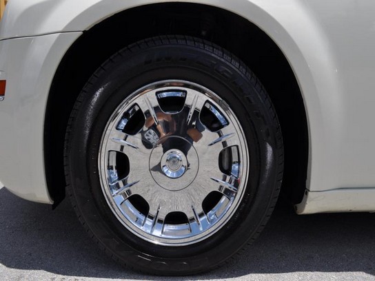 Florida Fine Cars - Used CHRYSLER 300 2005 HOLLYWOOD Touring