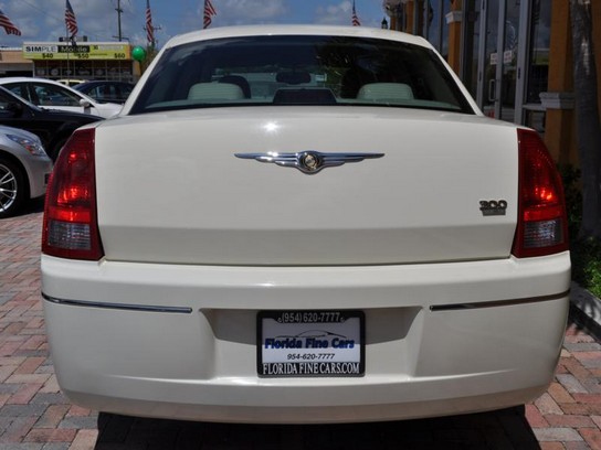 Florida Fine Cars - Used CHRYSLER 300 2005 HOLLYWOOD Touring