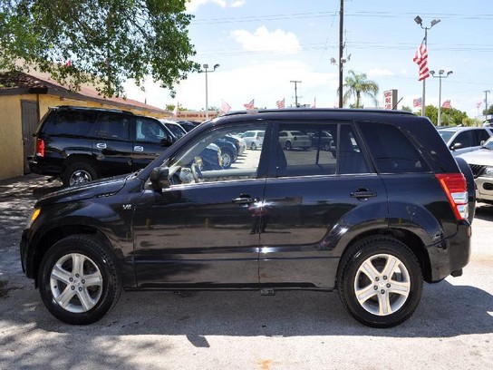 Florida Fine Cars - Used SUZUKI GRAND VITARA 2006 HOLLYWOOD LUXURY -LOW MILES