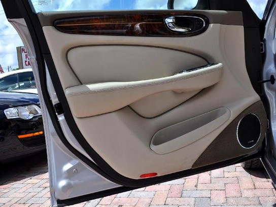 Florida Fine Cars - Used JAGUAR XJ8 VANDEN PLAS 2004 HOLLYWOOD NAVI-RIMS