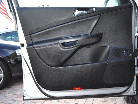 Florida Fine Cars - Used VOLKSWAGEN PASSAT 2006 HOLLYWOOD 2.0T