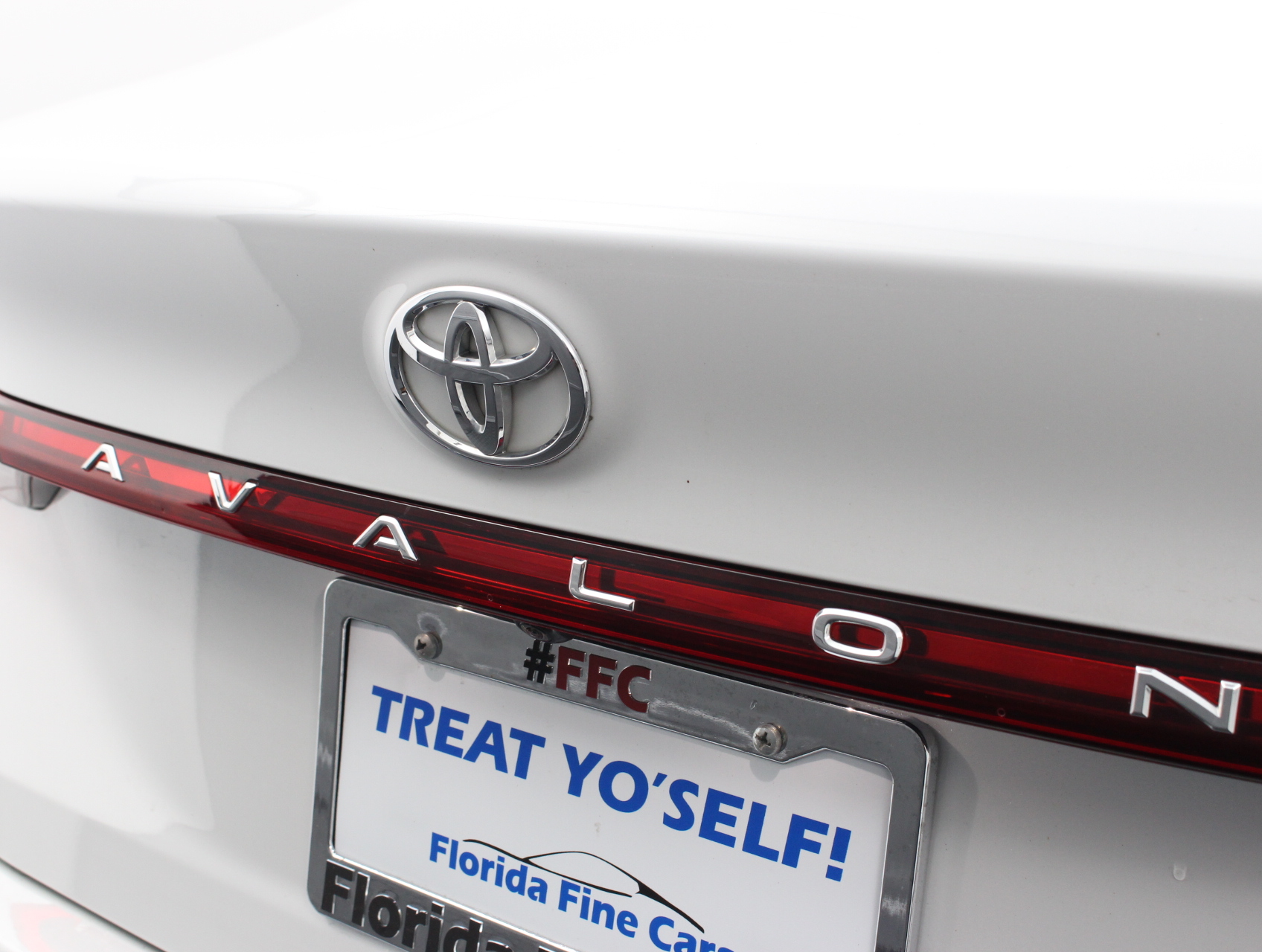 Florida Fine Cars - Used TOYOTA AVALON 2019 WEST PALM LIMITED