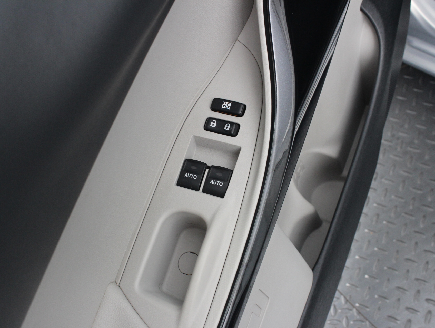 Florida Fine Cars - Used SCION IQ 2014 WEST PALM 10 SERIES