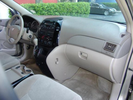 Florida Fine Cars - Used TOYOTA SIENNA 2004 HOLLYWOOD LE