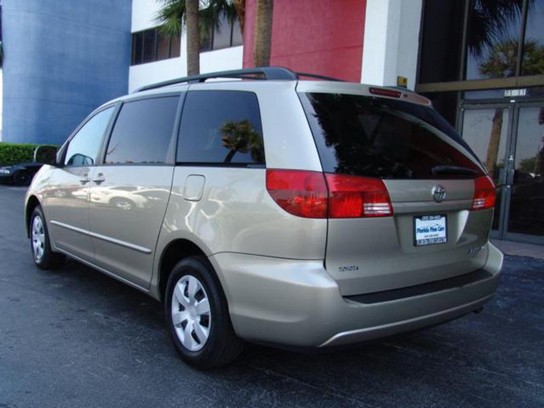 Florida Fine Cars - Used TOYOTA SIENNA 2004 HOLLYWOOD LE