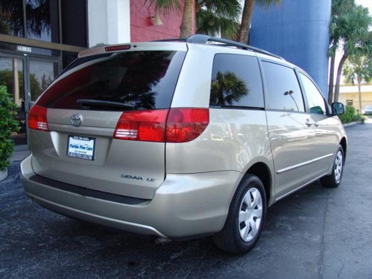 Florida Fine Cars - Used TOYOTA SIENNA 2004 HOLLYWOOD LE