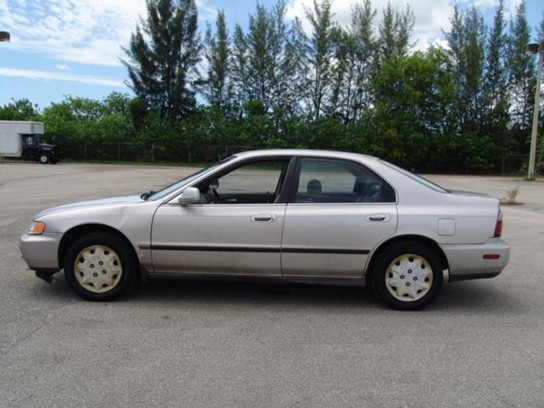Florida Fine Cars - Used HONDA ACCORD 1996 MIAMI LX (4