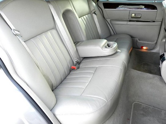 Florida Fine Cars - Used LINCOLN TOWN CAR 2006 MIAMI Signature