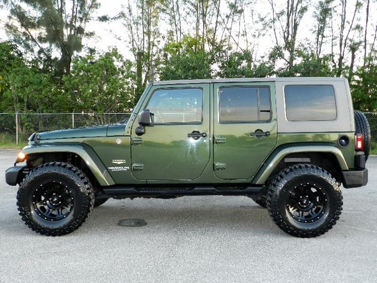 Florida Fine Cars - Used JEEP WRANGLER 2007 MIAMI Unlimited Sahara