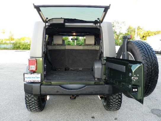 Florida Fine Cars - Used JEEP WRANGLER 2007 MIAMI Unlimited Sahara