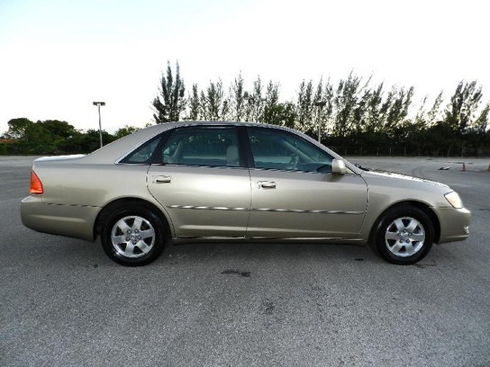 Florida Fine Cars - Used TOYOTA AVALON 2001 MIAMI XLS