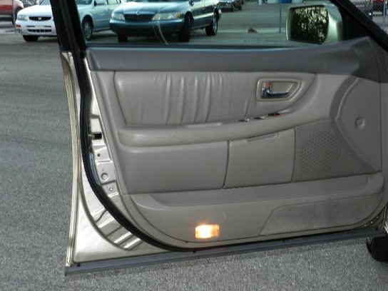 Florida Fine Cars - Used TOYOTA AVALON 2001 MIAMI XLS