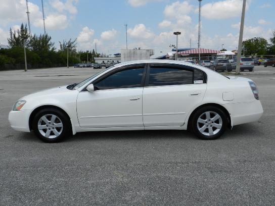 Florida Fine Cars - Used NISSAN ALTIMA 2002 MIAMI S