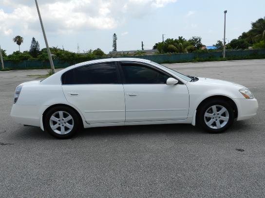 Florida Fine Cars - Used NISSAN ALTIMA 2002 MIAMI S