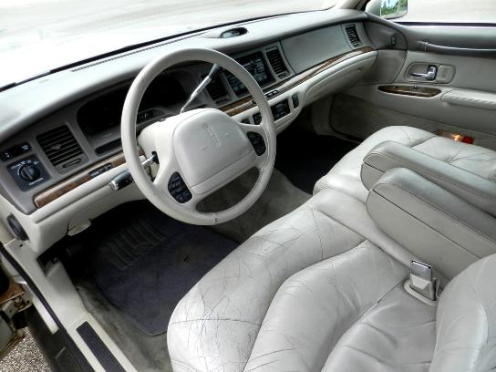 Florida Fine Cars - Used LINCOLN TOWN CAR 1997 MIAMI Signature