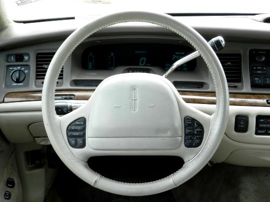 Florida Fine Cars - Used LINCOLN TOWN CAR 1997 MIAMI Signature