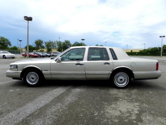 Florida Fine Cars - Used LINCOLN TOWN CAR 1997 MIAMI Signature