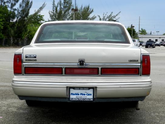 Florida Fine Cars - Used LINCOLN TOWN CAR 1997 MIAMI Signature