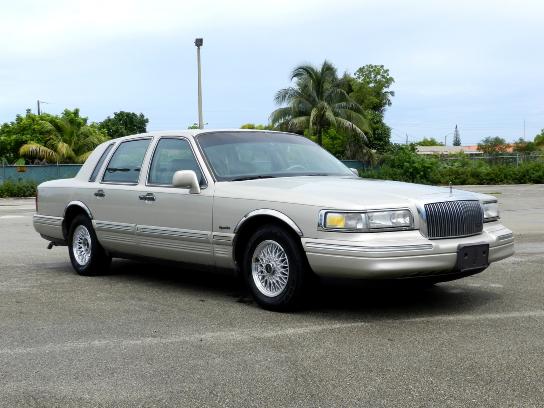 Florida Fine Cars - Used LINCOLN TOWN CAR 1997 MIAMI Signature