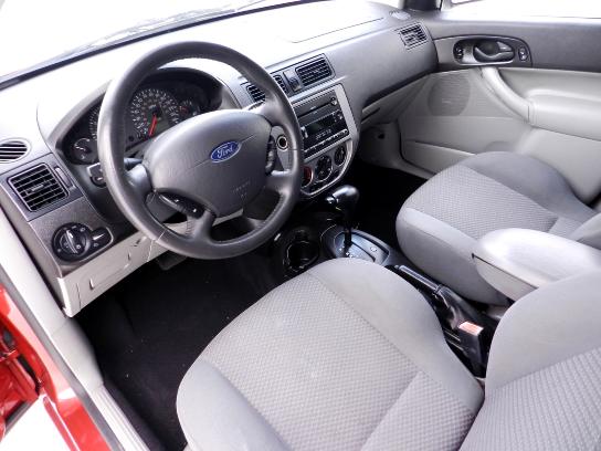 Florida Fine Cars - Used FORD FOCUS 2005 HOLLYWOOD ZX5
