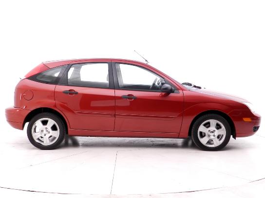 Florida Fine Cars - Used FORD FOCUS 2005 HOLLYWOOD ZX5