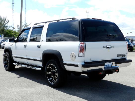 Florida Fine Cars - Used CHEVROLET SUBURBAN 1997 MIAMI 2500