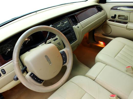 Florida Fine Cars - Used LINCOLN TOWN CAR 2007 MIAMI SIGNATURE