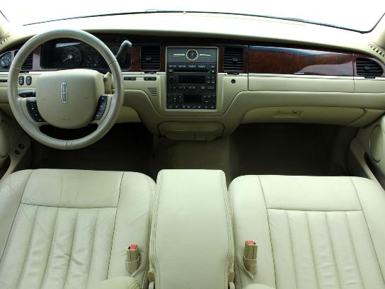 Florida Fine Cars - Used LINCOLN TOWN CAR 2007 MIAMI SIGNATURE