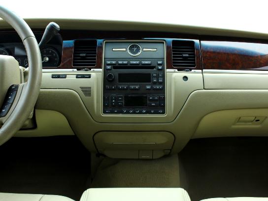 Florida Fine Cars - Used LINCOLN TOWN CAR 2007 MIAMI SIGNATURE