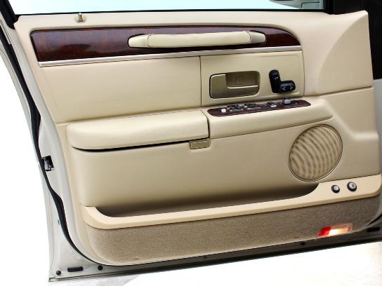 Florida Fine Cars - Used LINCOLN TOWN CAR 2007 MIAMI SIGNATURE