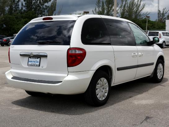 Florida Fine Cars - Used CHRYSLER TOWN & COUNTRY 2005 MIAMI 
