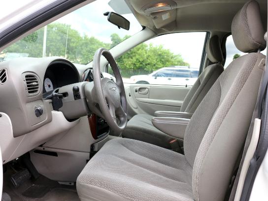 Florida Fine Cars - Used CHRYSLER TOWN & COUNTRY 2005 MIAMI 