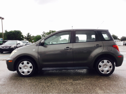 Florida Fine Cars - Used SCION XA 2005 HOLLYWOOD
