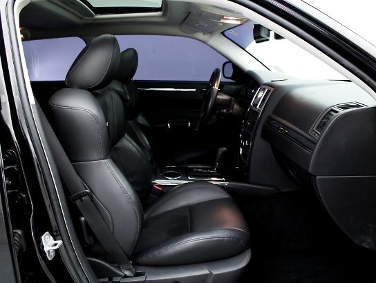 Florida Fine Cars - Used CHRYSLER 300C 2010 HOLLYWOOD SRT-8