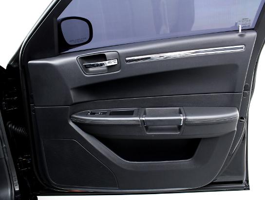 Florida Fine Cars - Used CHRYSLER 300C 2010 HOLLYWOOD SRT-8