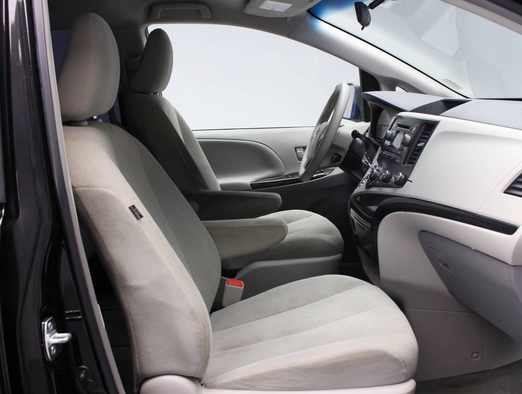 Florida Fine Cars - Used TOYOTA SIENNA 2013 MIAMI LE