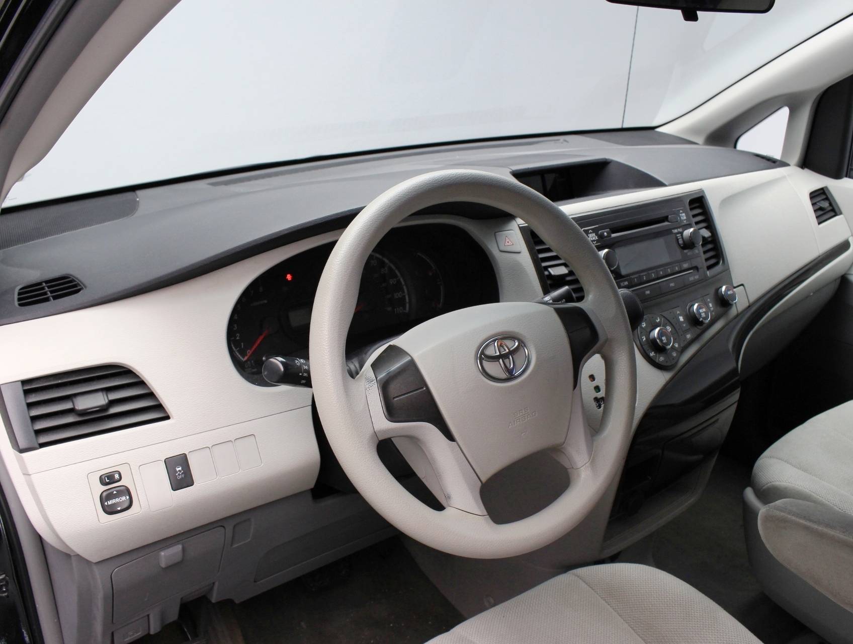 Florida Fine Cars - Used TOYOTA SIENNA 2013 MIAMI LE