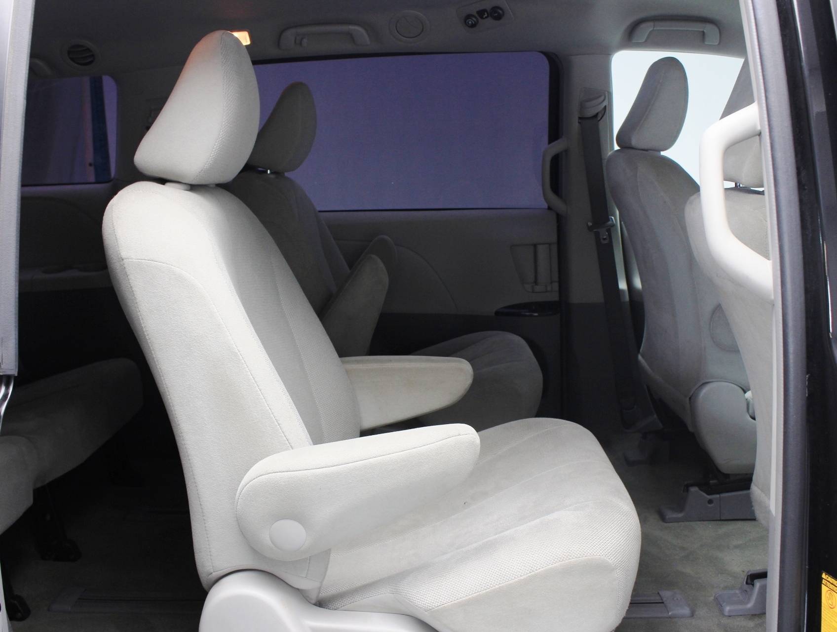Florida Fine Cars - Used TOYOTA SIENNA 2013 MIAMI LE