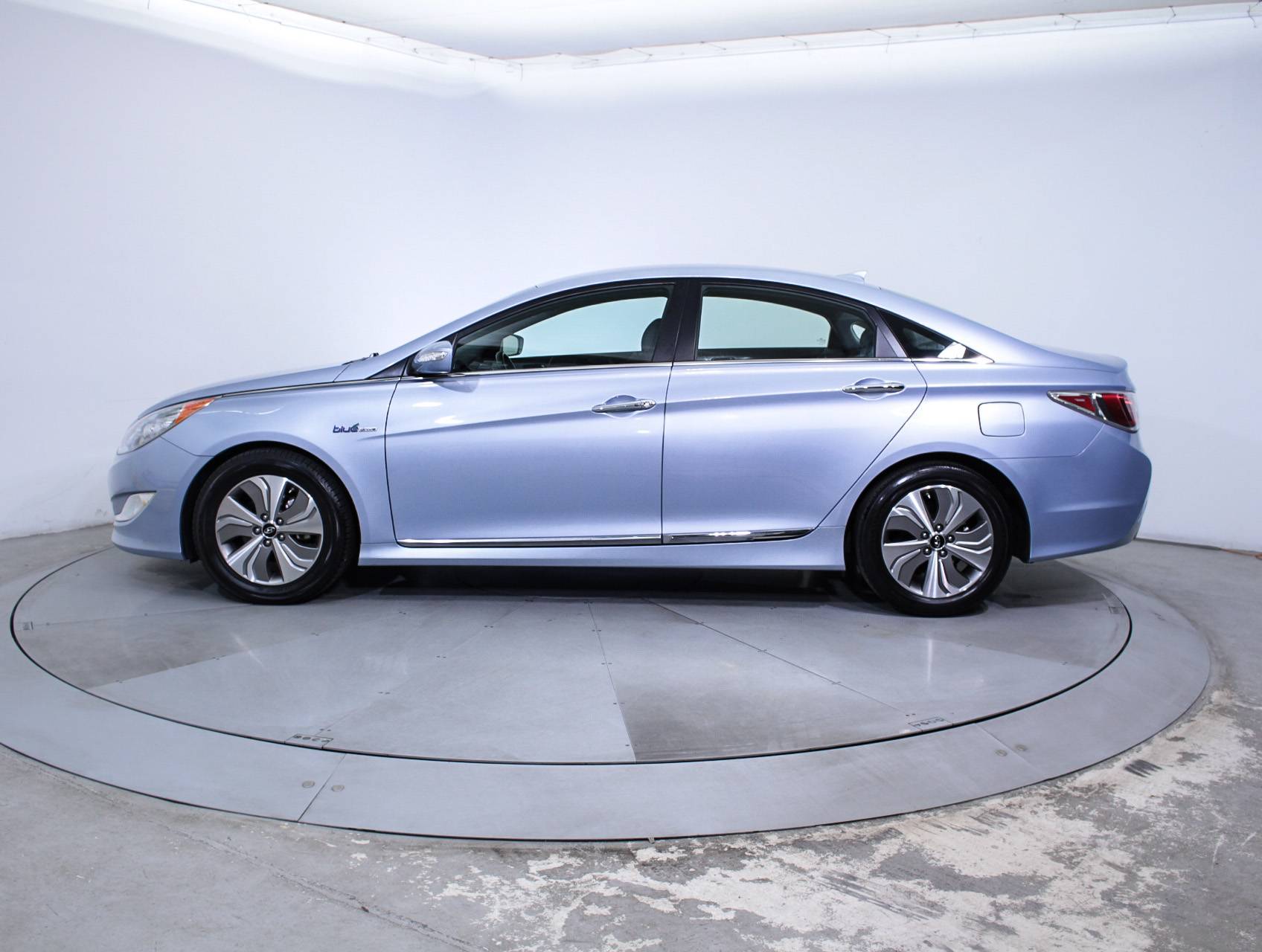 Used 2013 HYUNDAI SONATA HYBRID LIMITED for sale in MIAMI | 84500, image size:1696x1280