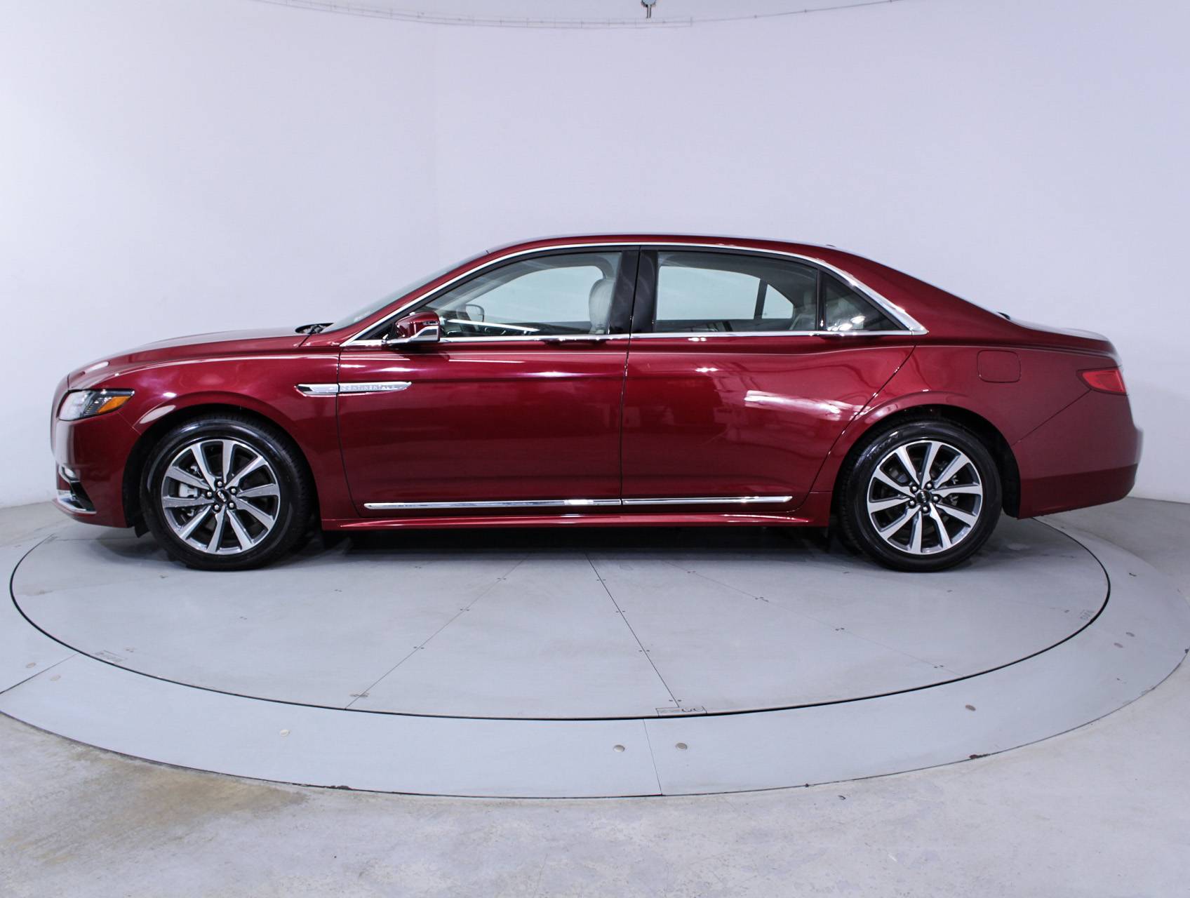 Florida Fine Cars - Used LINCOLN CONTINENTAL 2017 MIAMI PREMIER